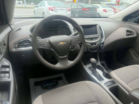 2017 Chevrolet Cruze LT Auto