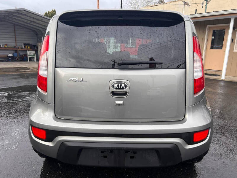 2013 Kia Soul +