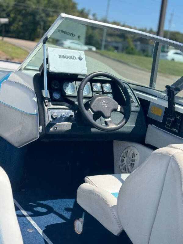 1992 Chaparral 1900SLC