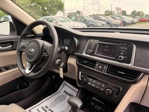 2017 Kia Optima LX