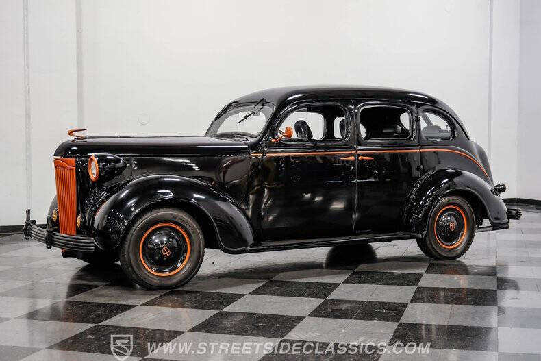 1937 Chrysler Desoto