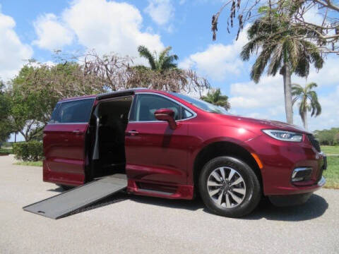 2021 Chrysler Pacifica Touring L