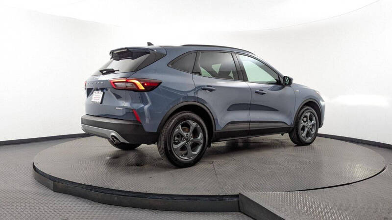 2025 Ford Escape ST-Line Select