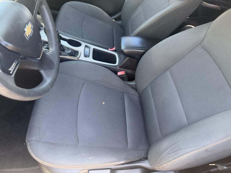 2017 Chevrolet Cruze LS Auto