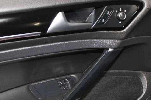 2016 Volkswagen Golf R