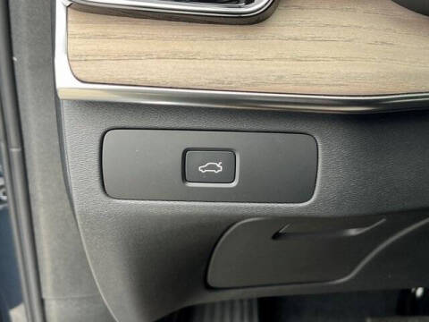 2026 Volvo XC90 B6 Plus 7P