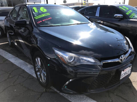2016 Toyota Camry for sale at CAR GENERATION CENTER, INC. in Los Angeles CA