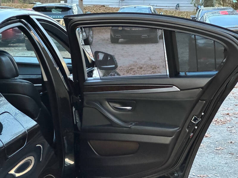 2011 BMW 5 Series 550i xDrive