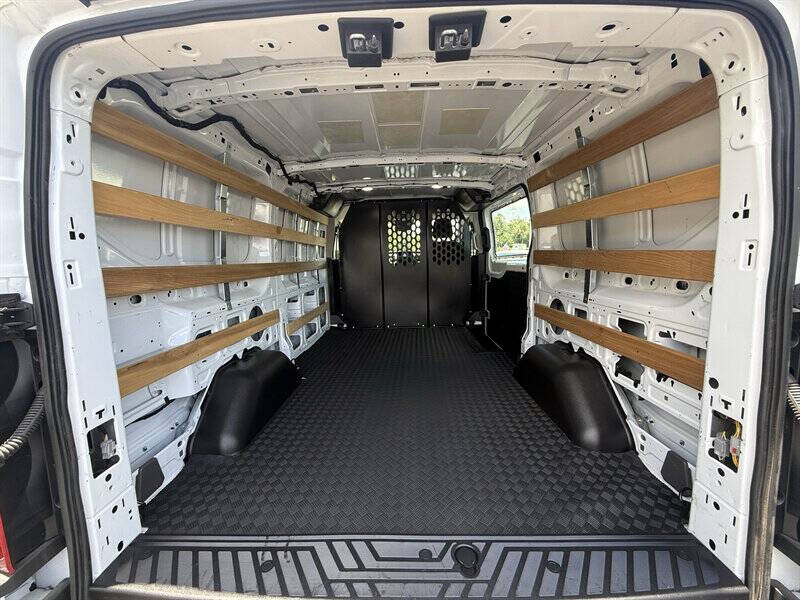 2025 Ford Transit