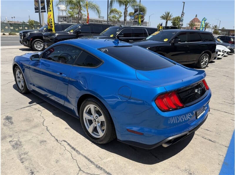 2020 Ford Mustang