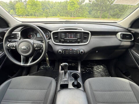 2016 Kia Sorento LX