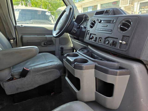 2011 Ford E-Series E-350 SD