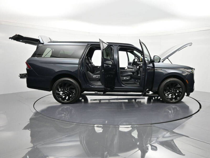 2026 Lincoln Navigator L Reserve