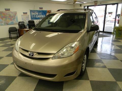 2008 Toyota Sienna for sale at Lindenwood Auto Center in Saint Louis MO
