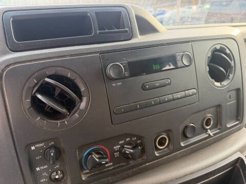 2009 Ford E-Series E-250