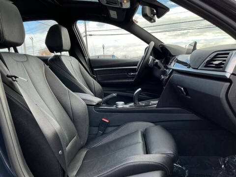 2017 BMW 3 Series 330i xDrive