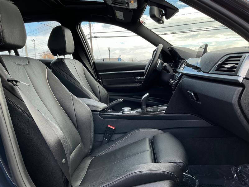 2017 BMW 3 Series 330i xDrive