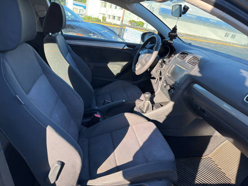 2011 Volkswagen Golf 2.5L PZEV