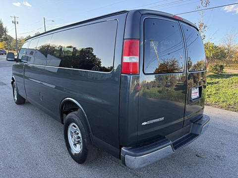 2017 Chevrolet Express LT 3500