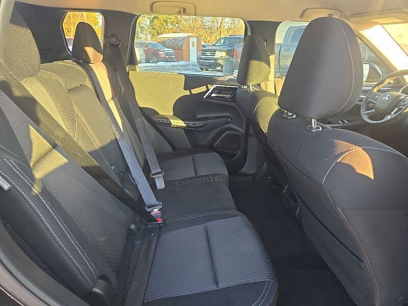 2023 Mitsubishi Outlander