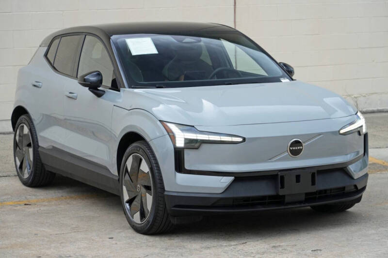 2025 Volvo EX30 Twin Plus