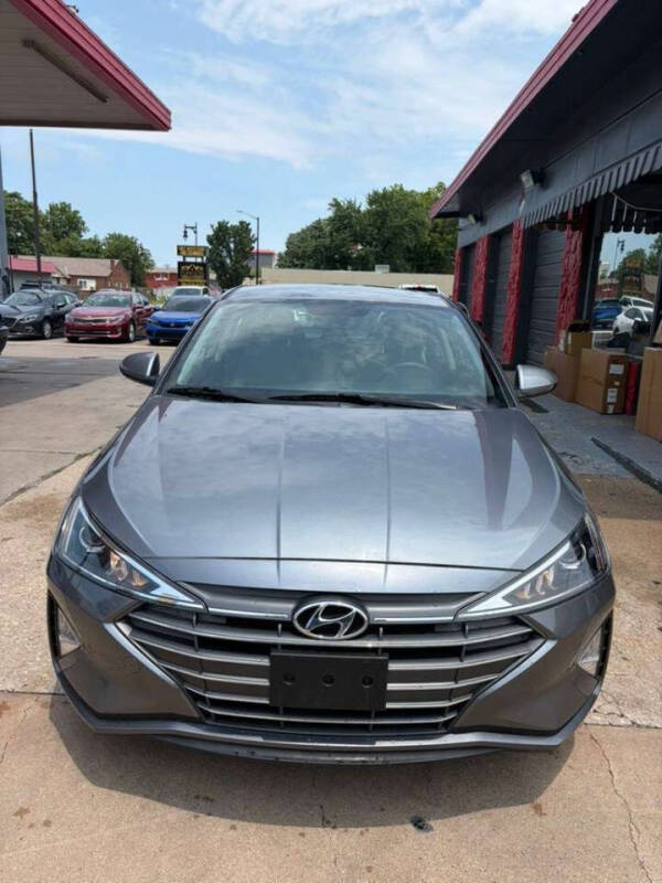 2019 Hyundai Elantra SE