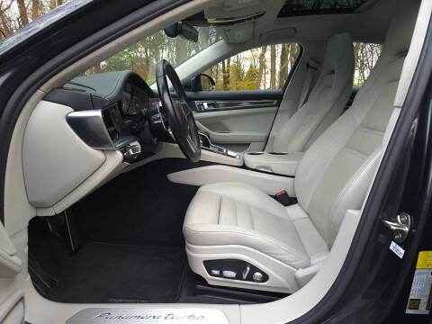 2018 Porsche Panamera Turbo