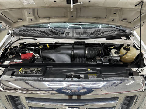 2013 Ford E-Series E-350 SD