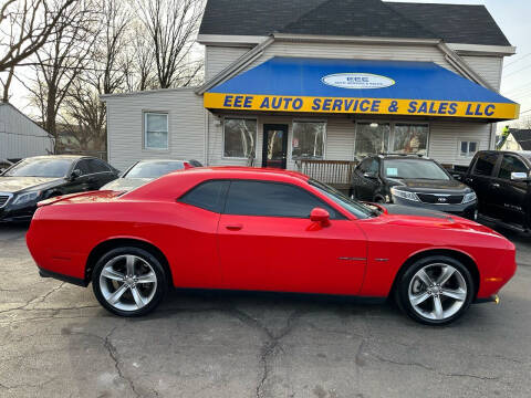 2015 Dodge Challenger for sale at EEE AUTO SERVICES AND SALES LLC - CINCINNATI in Cincinnati OH