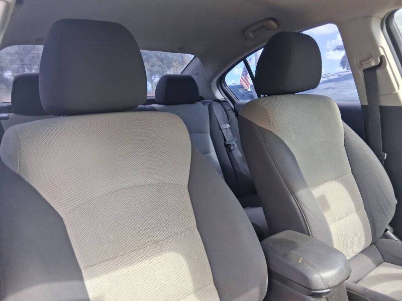 2012 Chevrolet Cruze LS