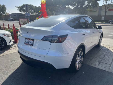 2022 Tesla Model Y Long Range