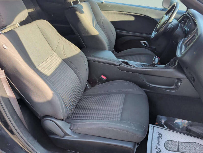 2019 Dodge Challenger SXT