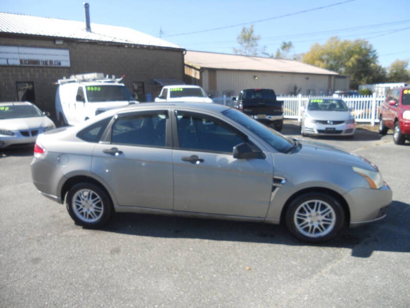 2008 Ford Focus SE photo 9