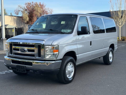 2011 Ford E-Series E-350 SD XLT