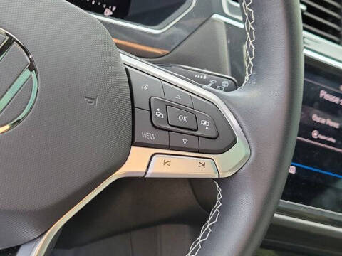 2023 Volkswagen Tiguan SE R-Line Black