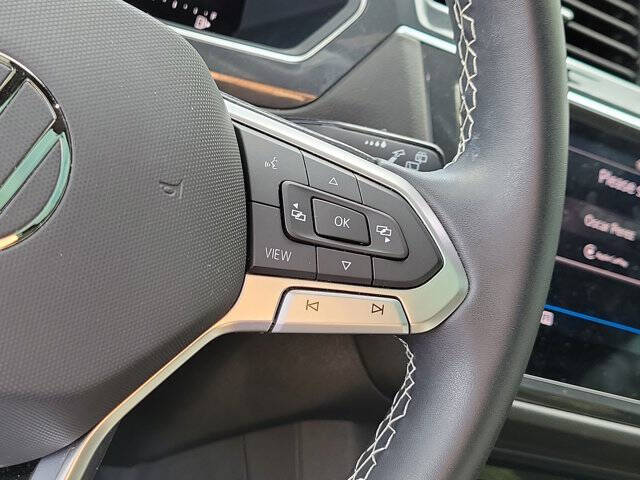 2023 Volkswagen Tiguan SE R-Line Black