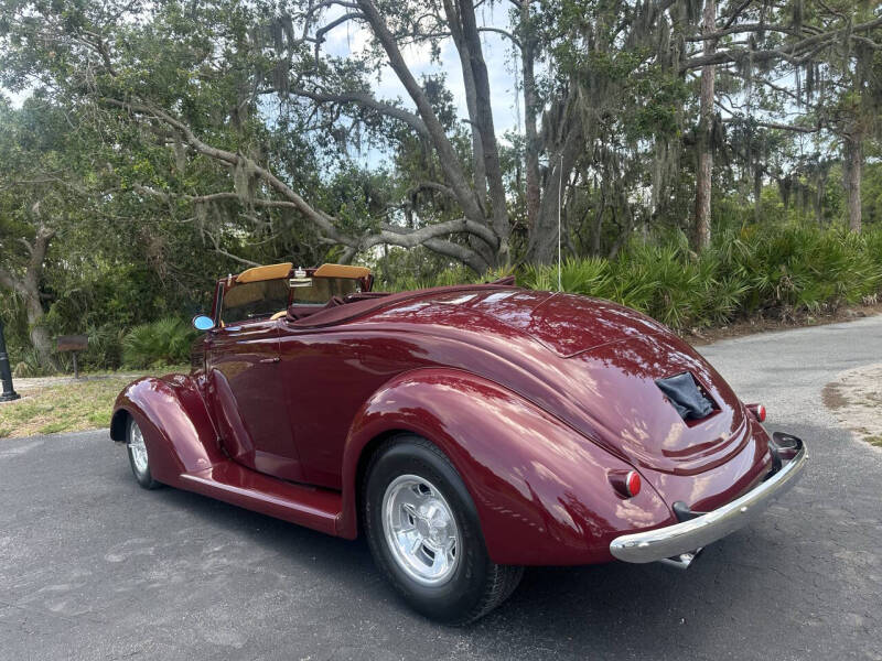 1937 Ford Cabriolet