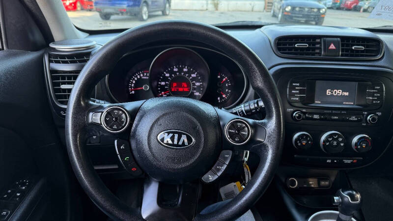 2016 Kia Soul +