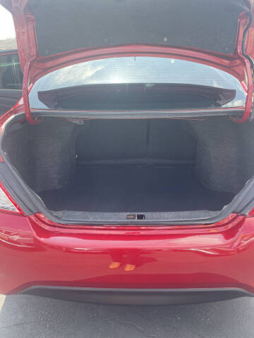 2017 Nissan Versa 1.6 S