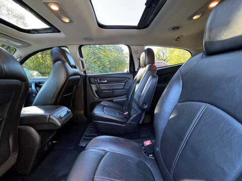 2017 Chevrolet Traverse LT