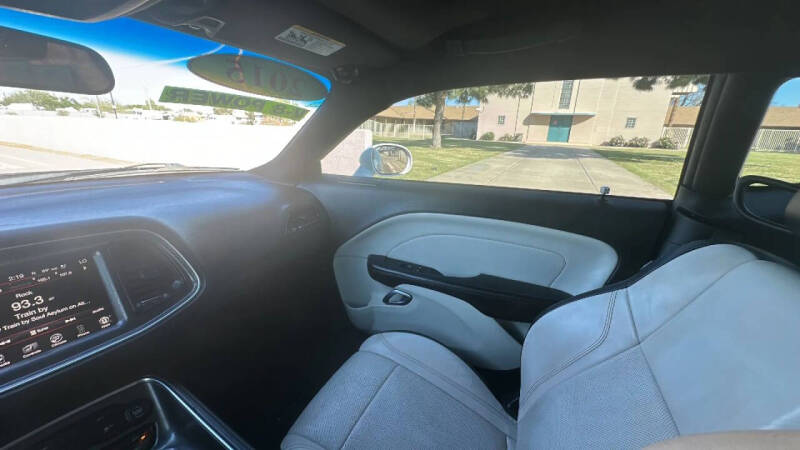 2015 Dodge Challenger