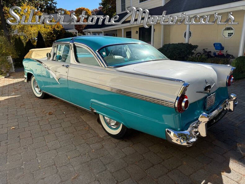 1956 Ford Fairlane