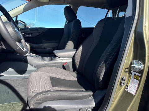 2025 Subaru Outback Premium