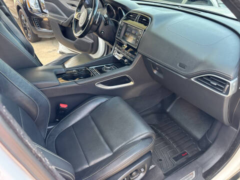 2017 Jaguar F-PACE S