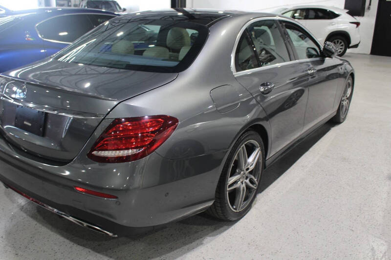 2019 Mercedes-Benz E-Class E 300