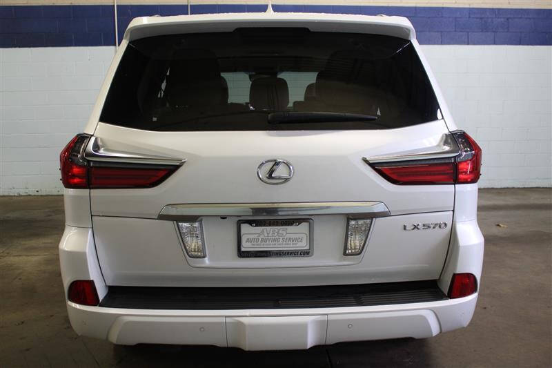 2016 Lexus LX 570