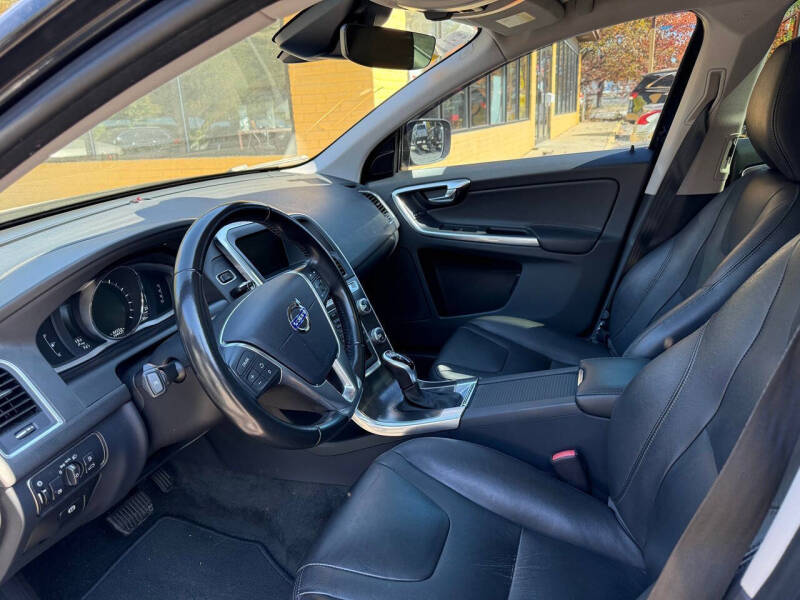 2016 Volvo XC60 T5 Premier