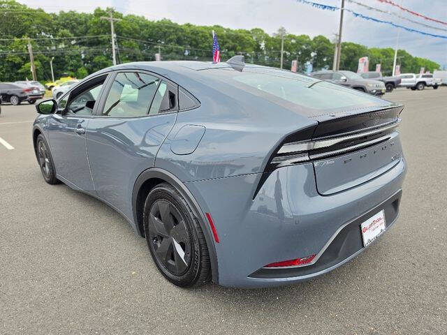 2024 Toyota Prius Prime SE