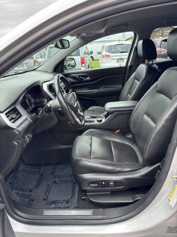 2017 GMC Acadia SLT-1