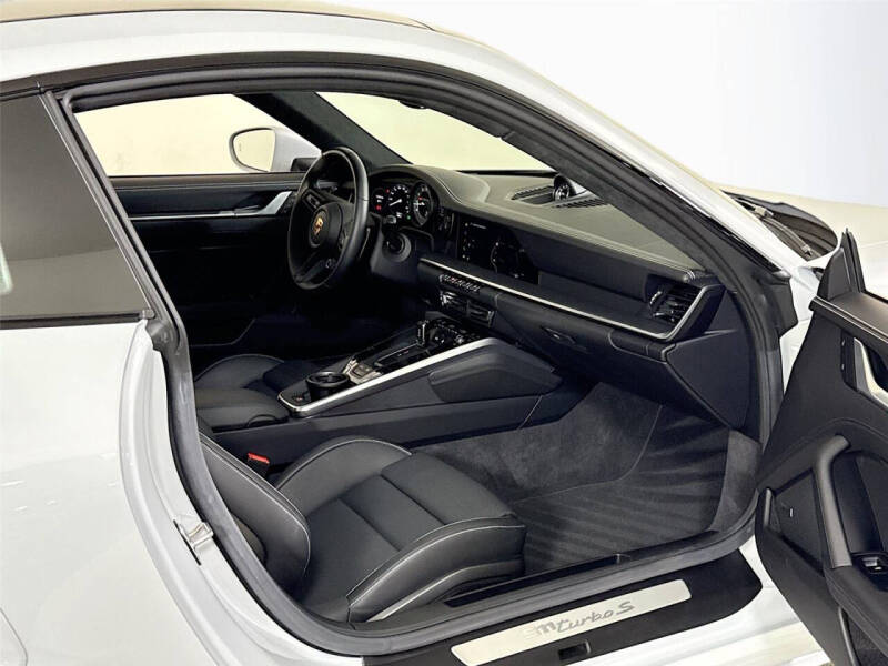 2024 Porsche 911 Turbo S